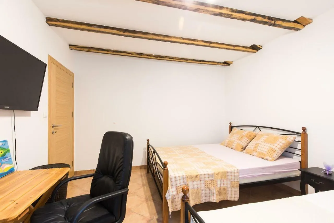 Krk Patak Villa Vrh  0*, Vrh (Krk) Croatia